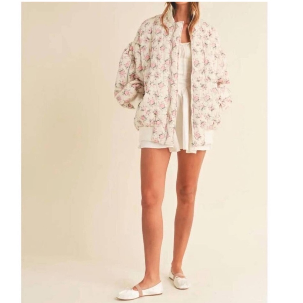 MABLE MALLORY OVERSIZED
BOMBER JACKET - Picture 4 of 16